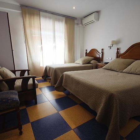 Hostal Restaurante La Trucha ベナベンテ エクステリア 写真