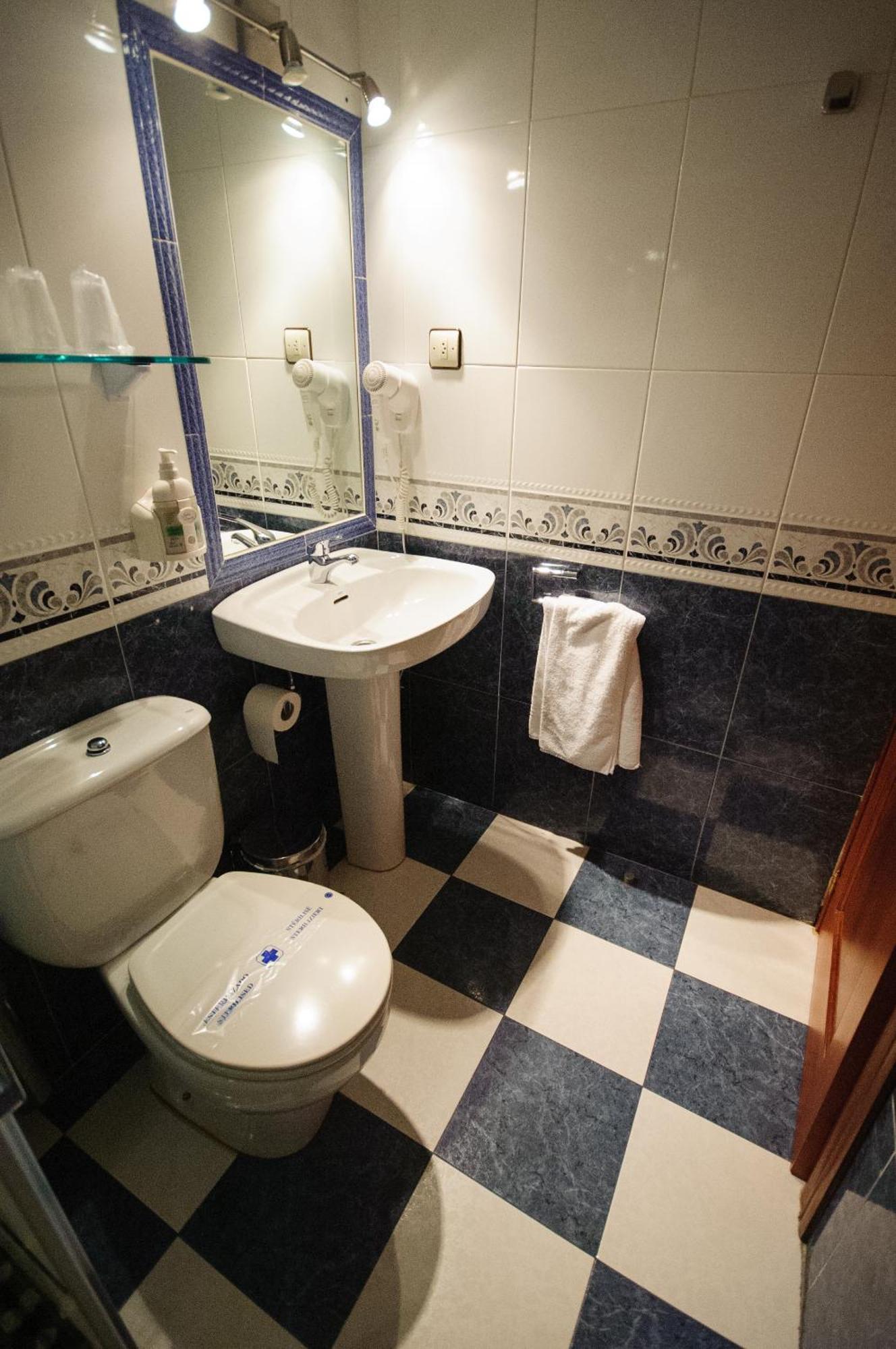 Hostal Restaurante La Trucha ベナベンテ 部屋 写真