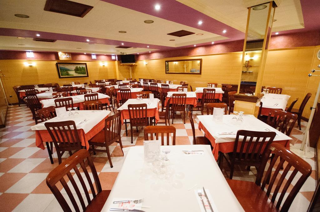Hostal Restaurante La Trucha ベナベンテ エクステリア 写真
